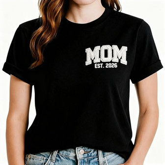 2026 Expecting Mom Embroidered Unisex T-shirt Reveal - Thegiftio UK