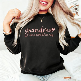 Queen of the House - Mom Rules Embroidered Sweatshirt Gift - Thegiftio UK