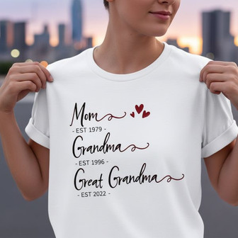 Custom Great Grandma Gift - Embroidered Matriarch Unisex T-shirt - Thegiftio
