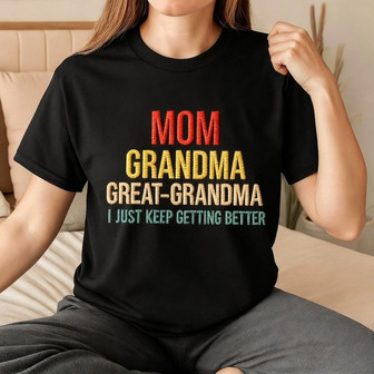 Heirloom Love - Embroidered Matriarch Unisex T-shirt Gift - Thegiftio UK