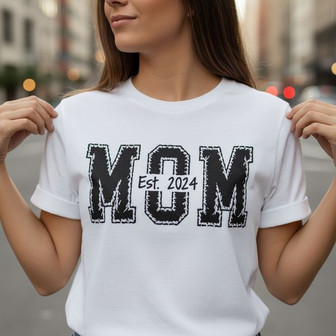 Matriarch's Heart - Sentimental Mom Embroidered Unisex T-shirt - Thegiftio