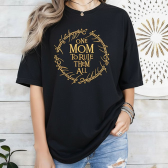 The One Mom to Rule - Custom Comfort Colors Embroidered T-Shirt - Thegiftio UK