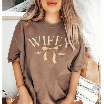 Custom Coquette Wifey Embroidered Comfort Colors T-shirt - Thegiftio UK