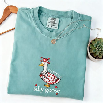 Silly Goose Nurse Embroidered Comfort Colors T-shirt Gift Idea - Thegiftio UK