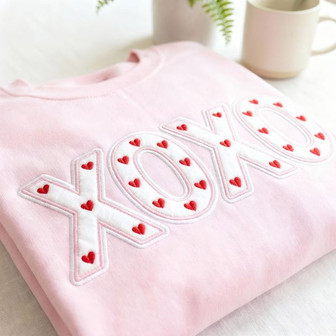 Romantic Embroidered Heart Sweatshirt for Valentine's Day - Thegiftio UK