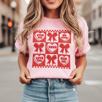 Vintage Vows - Retro Heart Embroidered Comfort Colors T-shirt - Thegiftio UK