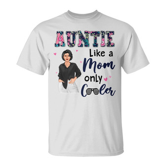 Posing Aunt Personalized T-Shirt - Gift for Family - Thegiftio UK