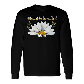 Personalized Mom Grandma Daisy Butterfly Long Sleeve Shirt - Thegiftio UK