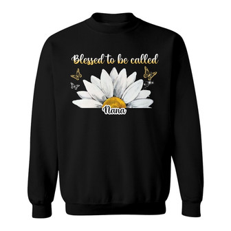 Personalized Mom Grandma Daisy Butterfly Sweatshirt - Thegiftio UK