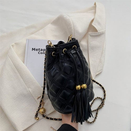 Stylish New Four Colors Quilted Drawstring Tassels Metal Chain Adjustable Crossbody Bag 14Cm(L)* 10Cm(W)* 20Cm(H) - Vougese