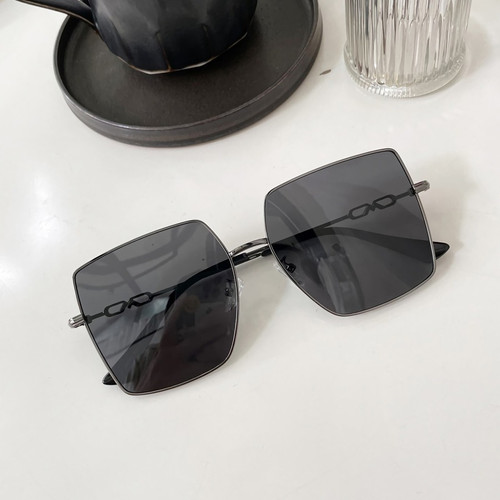 One Pc New Stylish Five Colors Square Shape Metal Frame Hollow Design Glasses Legs Polarized Uv Protection Sunglasses - Vougese