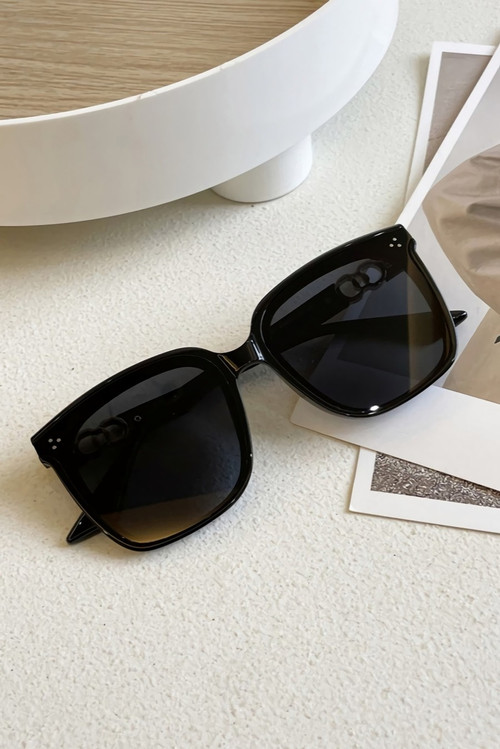 One Pc New Stylish Six Colors Square Shape Plastic Frame Legs Polarized Uv Protection Sunglasses - Vougese