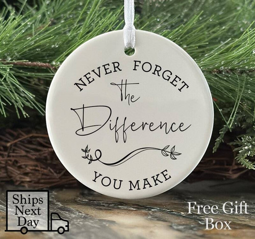 Retirement appreciation ornament personalized with retiree name and year, a thoughtful thank you gift for coworker or mentor | Familywalldecor