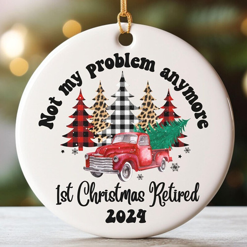 Retirement 2024 ornament, personalized Christmas keepsake for a retiree's first holiday; add name and date, meaningful gift | Familywalldecor
