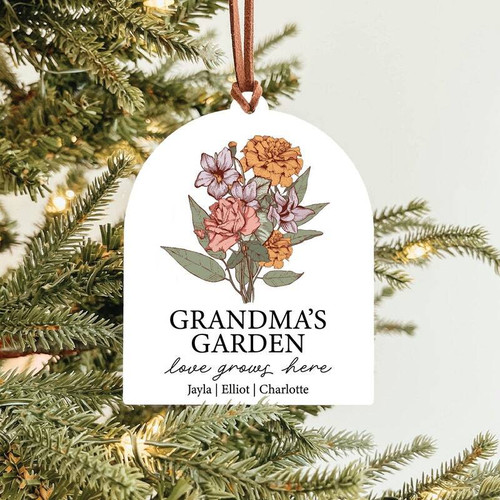 Grandchildren birth flower Christmas ornament, personalized with names and birth months, a heartfelt gift for Grandma's tree | Family Wall Decor
