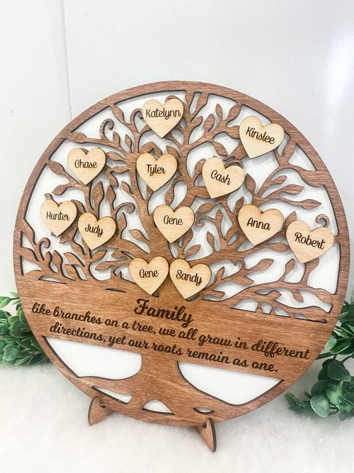 Family tree wooden wall sign with engraved names and heart accents for Mom, personalized Mother's Day gift, rustic decor | Familywalldecor