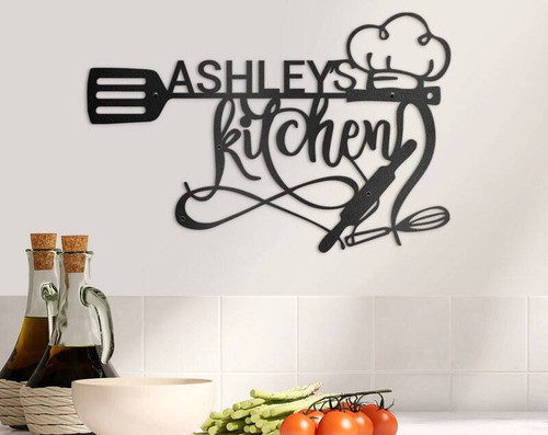Mom's kitchen metal sign, personalized wall art with custom name or text, perfect kitchen decor and a Mother's Day gift | Family Wall Decor