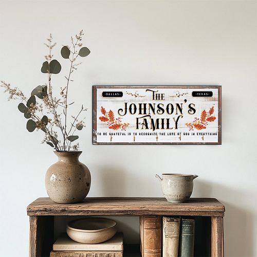 Grateful family key holder, rustic wood with script quote, personalized family name, 5 black hooks for entryway wall decor | Familywalldecor