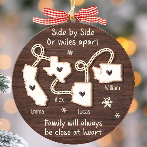 Long-distance family state map ornament in rustic engraved wood, two states linked by a heart, personalized names and year. | Familywalldecor