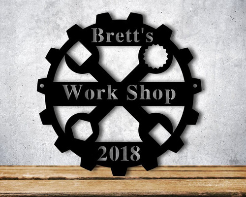 Dad's workshop custom metal garage sign, personalized with name; wall decor gift for him, perfect for Father's Day or birthday | Familywalldecor