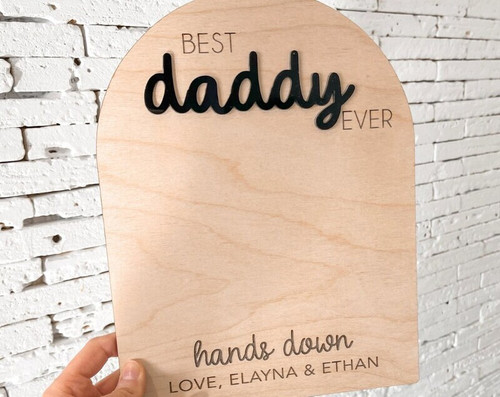 Heartfelt Best Dad Ever wooden sign, engraved rustic plaque in dark walnut finish, wall-mount, Christmas gift for father | Familywalldecor