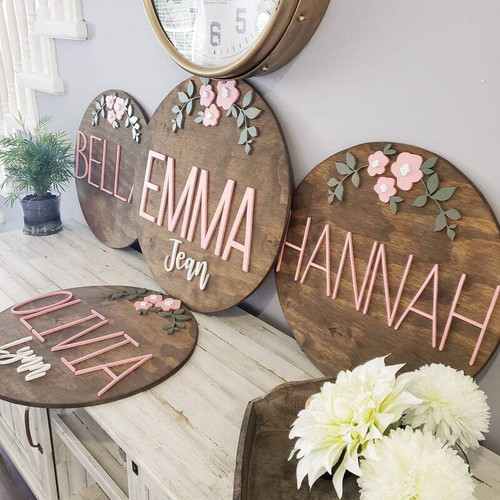 Floral boho wood sign for a baby girl nursery, personalized with her name in script; charming wall decor for her room. | Familywalldecor