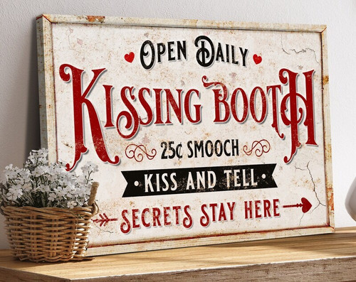 Charming Valentine Kissing Booth Canvas - Vintage Style For Modern Farmhouse DéCor | Family Wall Decor