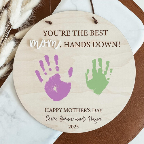 Best Mom Ever certificate wood sign with child handprint art, personalized with names and date, Mother's Day gift for mom | Familywalldecor