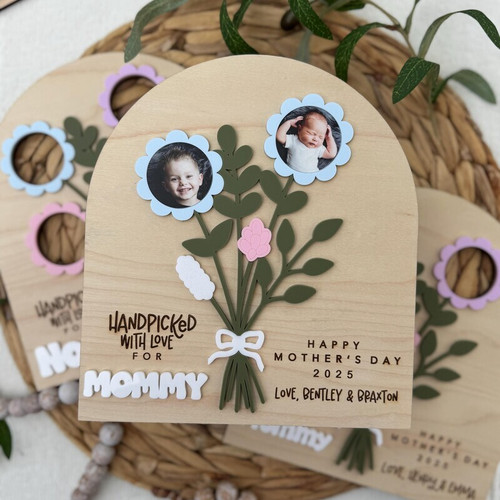 Mother's Day wood sign with flower bouquet design, personalized kids' names on blooms, rustic keepsake gift for mom. | Familywalldecor