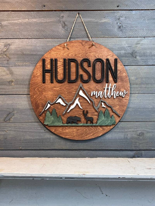 Woodland round nursery sign with forest elements, personalized with baby boy's name; sweet wall decor and baby shower gift. | Family Wall Decor