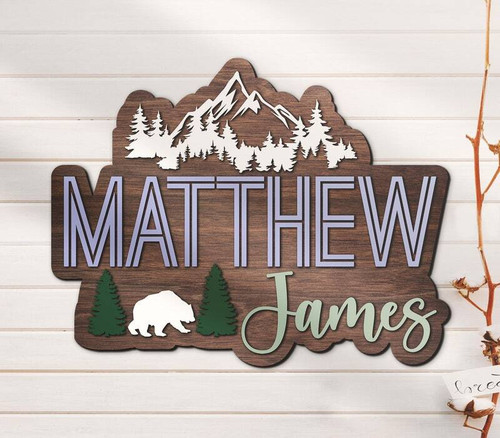 Woodland nursery name sign, custom bear wall decor with personalized baby name, perfect baby shower gift for nursery | Family Wall Decor