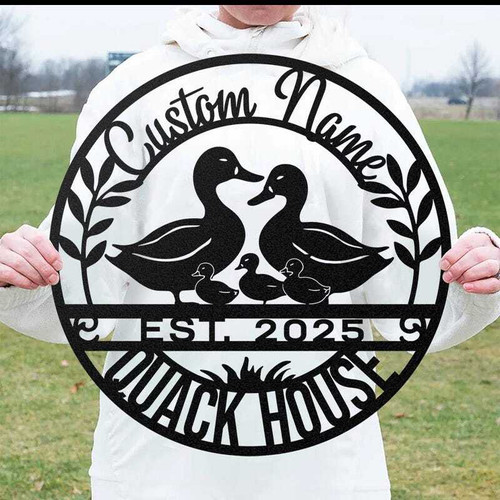 Duck farm metal sign with quack house cutout, personalized family name and date, farmhouse wall decor for entryway | Family Wall Decor