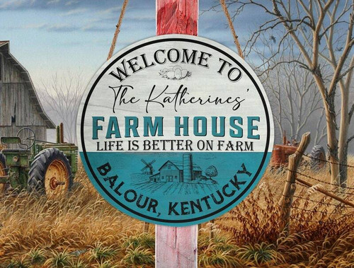 Farmhouse chicken coop wood sign, personalized hen house decor with custom name, rustic wall plaque gift for chicken farmers | Family Wall Decor UK