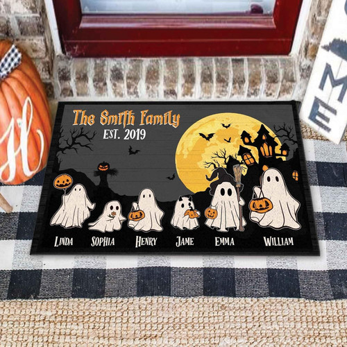 Ghost family Halloween doormat, personalized welcome mat for outdoor front porch with custom family name and spooky ghosts | Familywalldecor