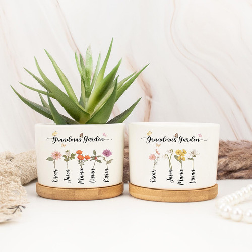 Mother’s Day custom birth flower pot for grandma, personalized with family names and birth‑month blooms, garden planter | Familywalldecor