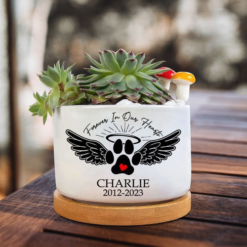 Personalized pet memorial plant pot for dogs, custom name and dates, Forever Loved; sympathy gift for grieving pet owners | Familywalldecor