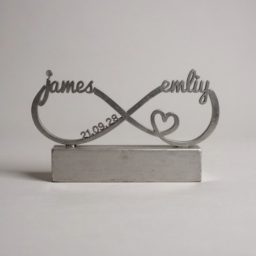 Infinity Heart metal wall art with personalized names and date, wedding gift and love decor for bedroom or living room | Familywalldecor