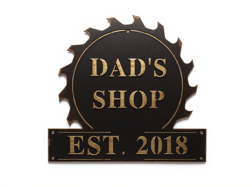 Dad workshop garage metal sign, personalized with name and year, black steel, horizontal, wrench motif, Father's Day gift | Familywalldecor