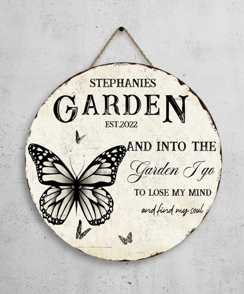 Butterfly Garden Family Round Wood Sign, Personalized Wall Art - Personalize Wall Art