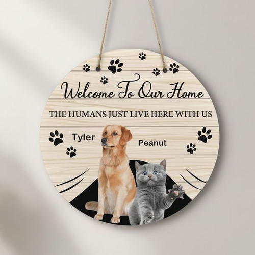 Personalized Pets Face, Animal Round Wood Sign Welcome Decor - Personalize Wall Art