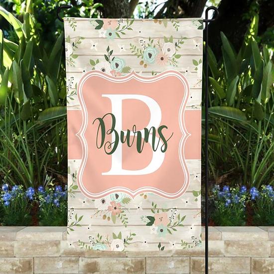 Personalized Floral Family Name Garden Flag, I Love My Family, Custom Name Garden Flag