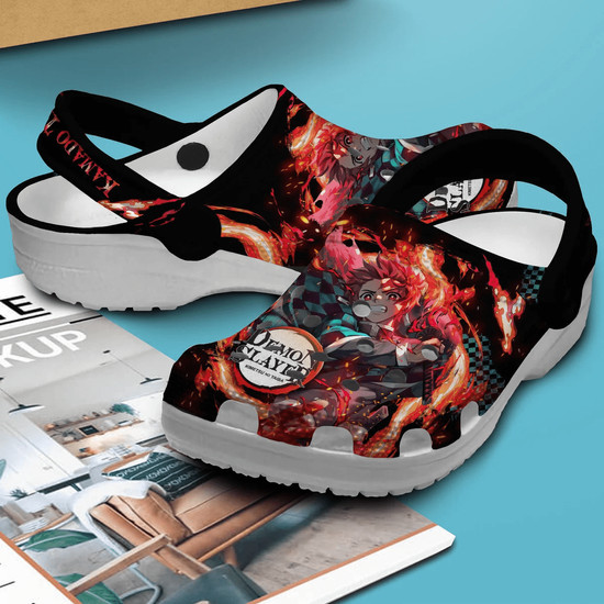 国内配送 CROCS DEMON SLAYER TANJIRO CLOG MULTI Tanjiro Kamado Demon Slayer Anime Cartoon Crocs Crocband