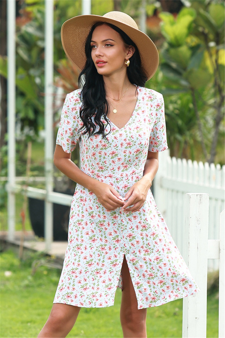 Plus Size New Style Summer V-Neck Floral Batch Printing Fresh Holiday Dress