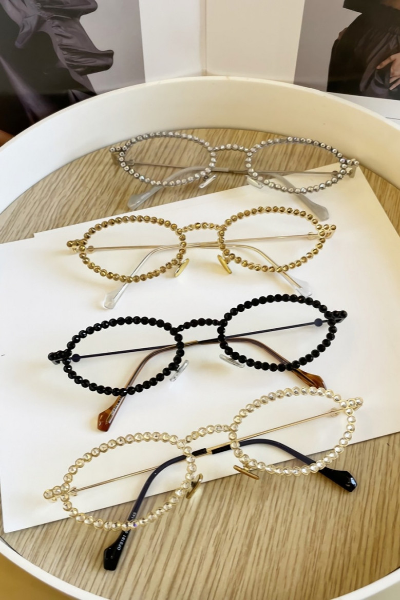 One Pc New Stylish Eight Colors Round Shape Plastic Small Frame Rhinestone Decor Polarized Uv Protection Sunglasses
