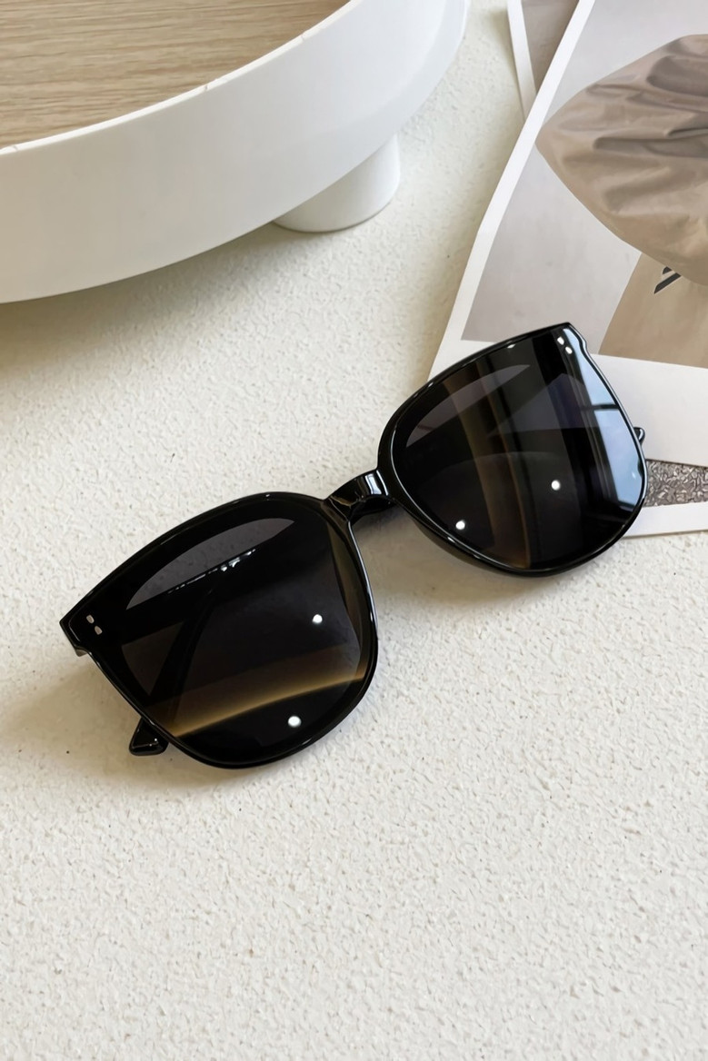 One Pc New Stylish Five Colors Round Shape Plastic Frame Glasses Legs Polarized Uv Protection Sunglasses