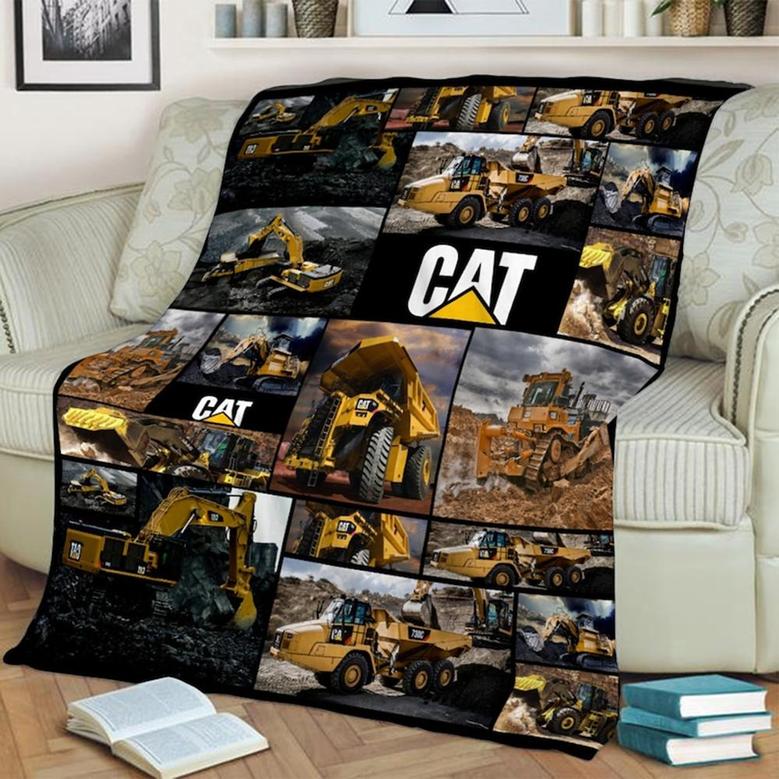 Caterpillar Blanket, Fleece Sherpa Blankets, Daddy blanket gifts, Christmas gifts for grandpa, tractor's birthday, blanket for tractor