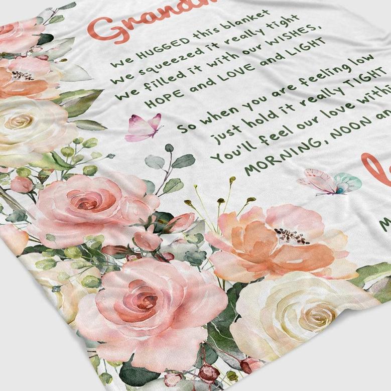 Floral Grandma Blanket, Personalized Grandmother Blanket, We Hugged Blanket for Grandma, Mothers Blanket, Gift for Grandma, Nana Blanket
