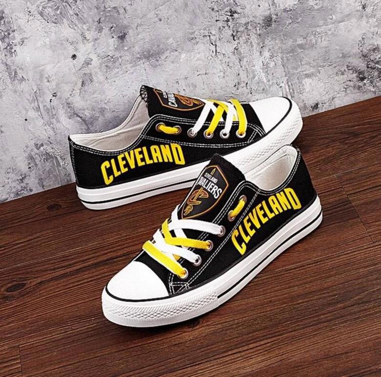 CleveIand CavaIiers Custom Shoes Basketball Cavaliers Low Top Sneakers Cleveland NBA Cavaliers