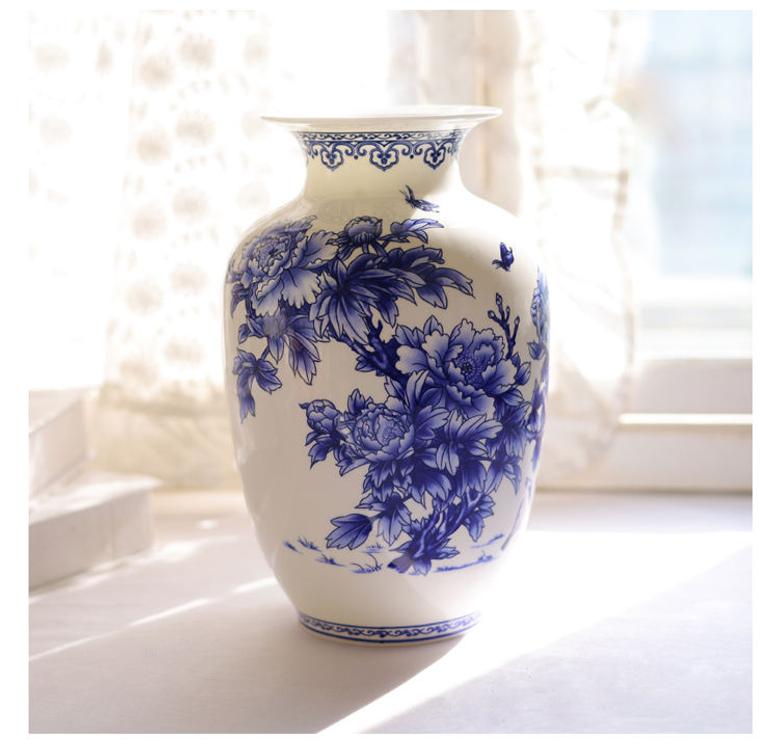 Blue And White Porcelain Vases Fine Bone China Peony Decorated Ceramic Vase
