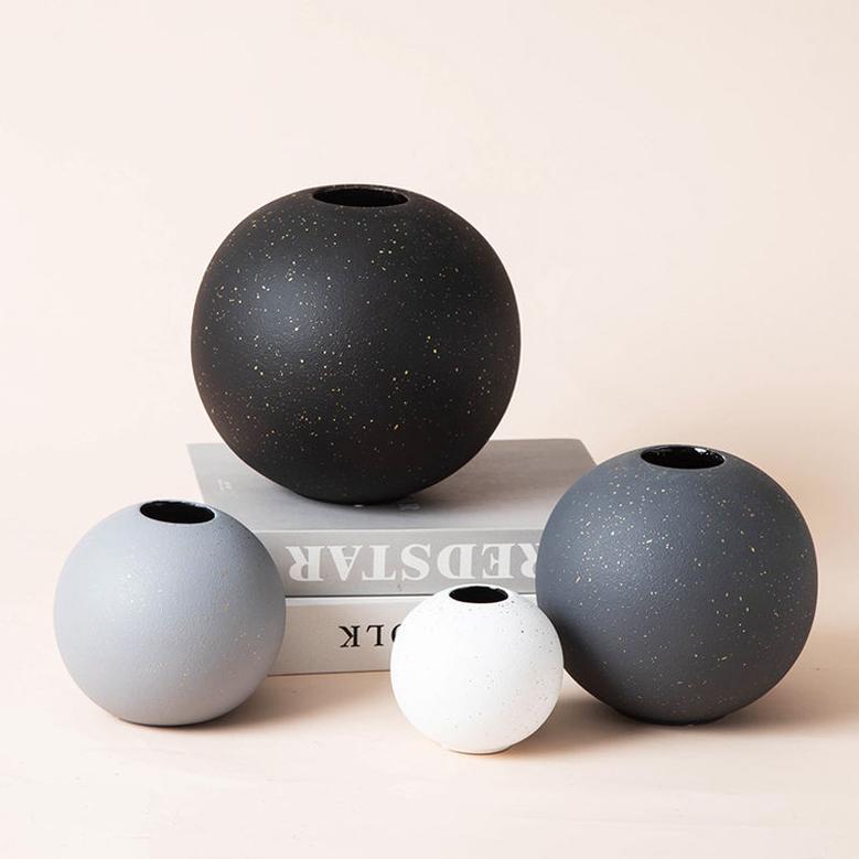 Ceramic Ball Vase Black Ball Shaped Art Flower Pot Ornaments For Interior Home Table Balcony Decor